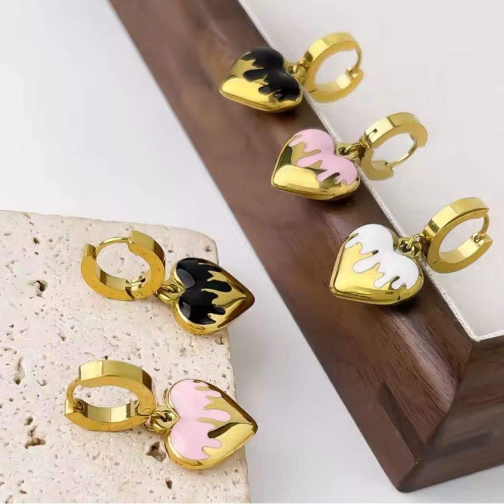 18K Gold Huggie Hoop Dipping Heart Oil Drip Enameled Earrings No Fade Punk Goth - Picture 7 of 8